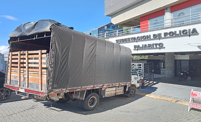  Se halló una manguera que conducía a una residencia