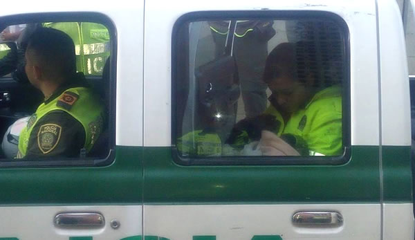 patrullera-recibe-aprto-cali