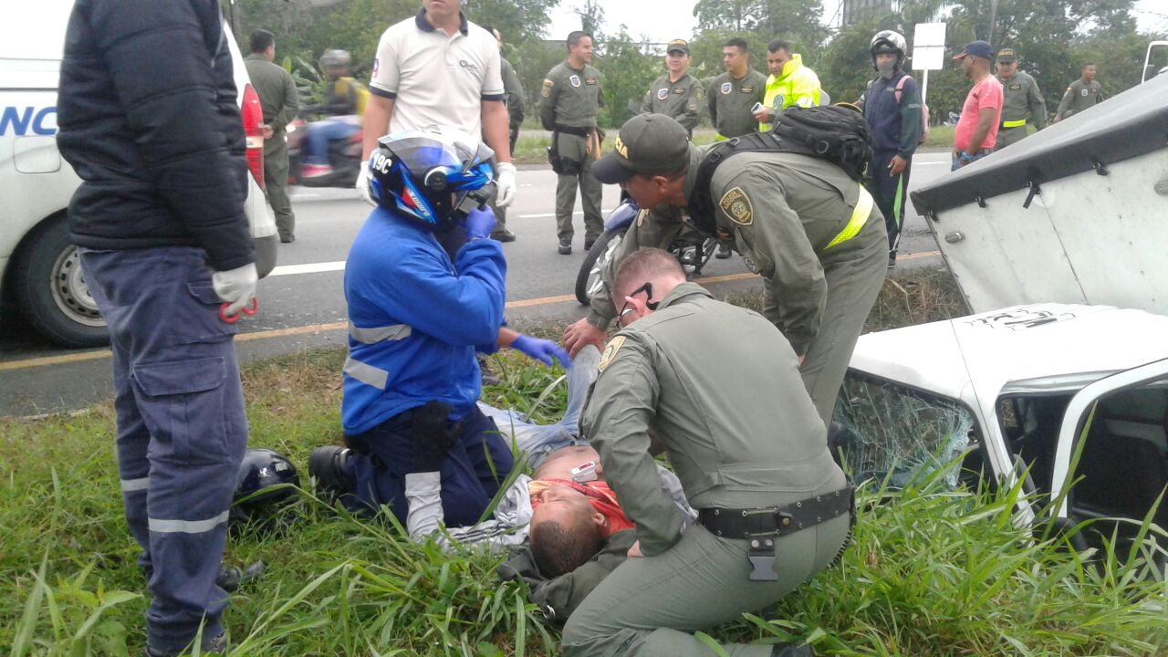 Lo más importante ante este suceso vial, es haber podido preservar la humanidad de las personas, logrando estar presentes hasta ver que llegara la ayuda especializada.
