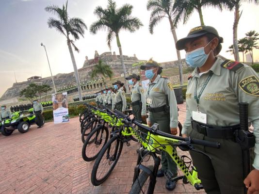 Policía Nacional despliega más de 54.000 uniformados para el Plan Semana Santa 'Apasiónate por la vida'