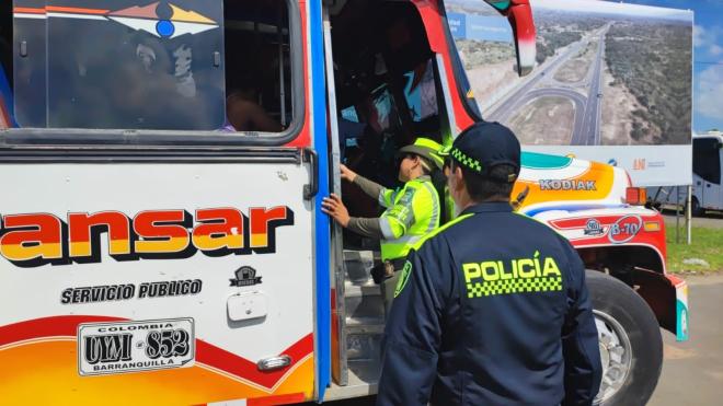 Planes de control en las vias principales de Bolívar