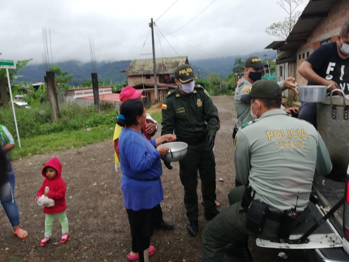 En Mocoa entregamos 500 sancochos a familias afectadas por la emergencia sanitaria
