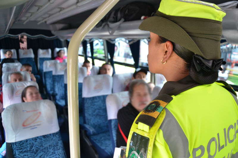 policia-nacional-colombia-controles-transito-fin-de-ano
