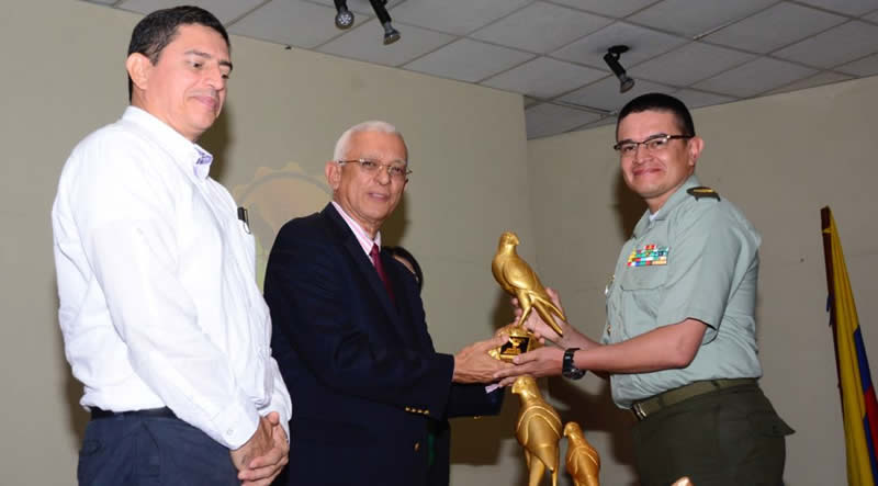 policia-nacional-colombia-premio-halcon-de-oro-proteccion-medio-ambiente