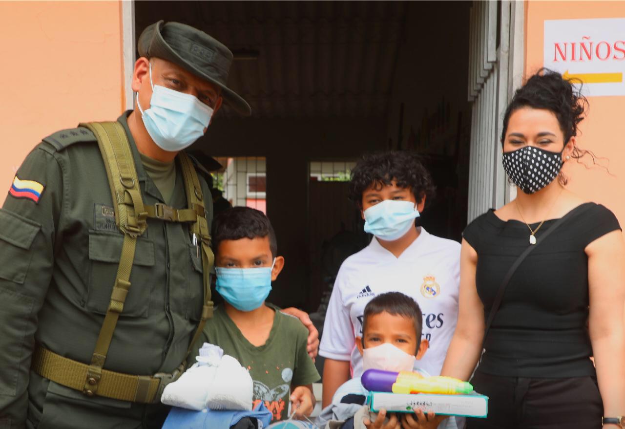 Alegramos-la-navidad-de-niños-de-escasos-recursos