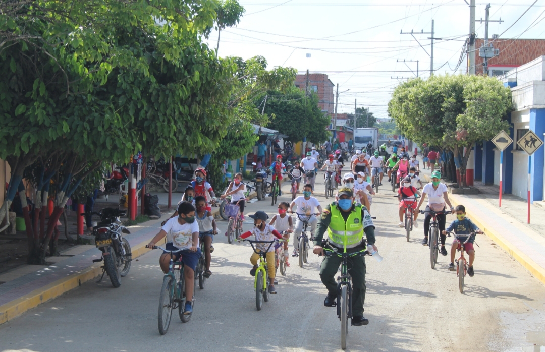 policia_de_bolivar_desarrollo_jornada_ludico-recreativa_en_el_municipio_de_rio_viejo