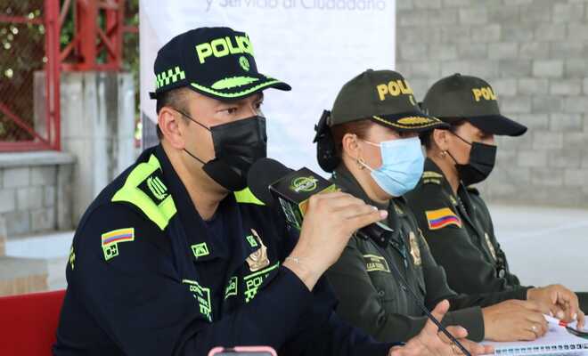 Policía Metropolitana de Neiva, continúa con su programa "cuéntele al comandante" 