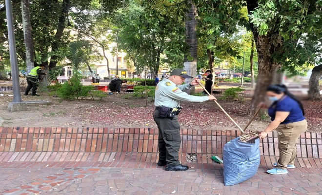 Policía Nacional, embelleciendo nuestro patrimonio en Neiva