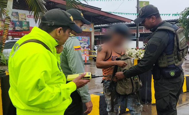 Policía Nacional, realizó intervención a establecimientos de comercio