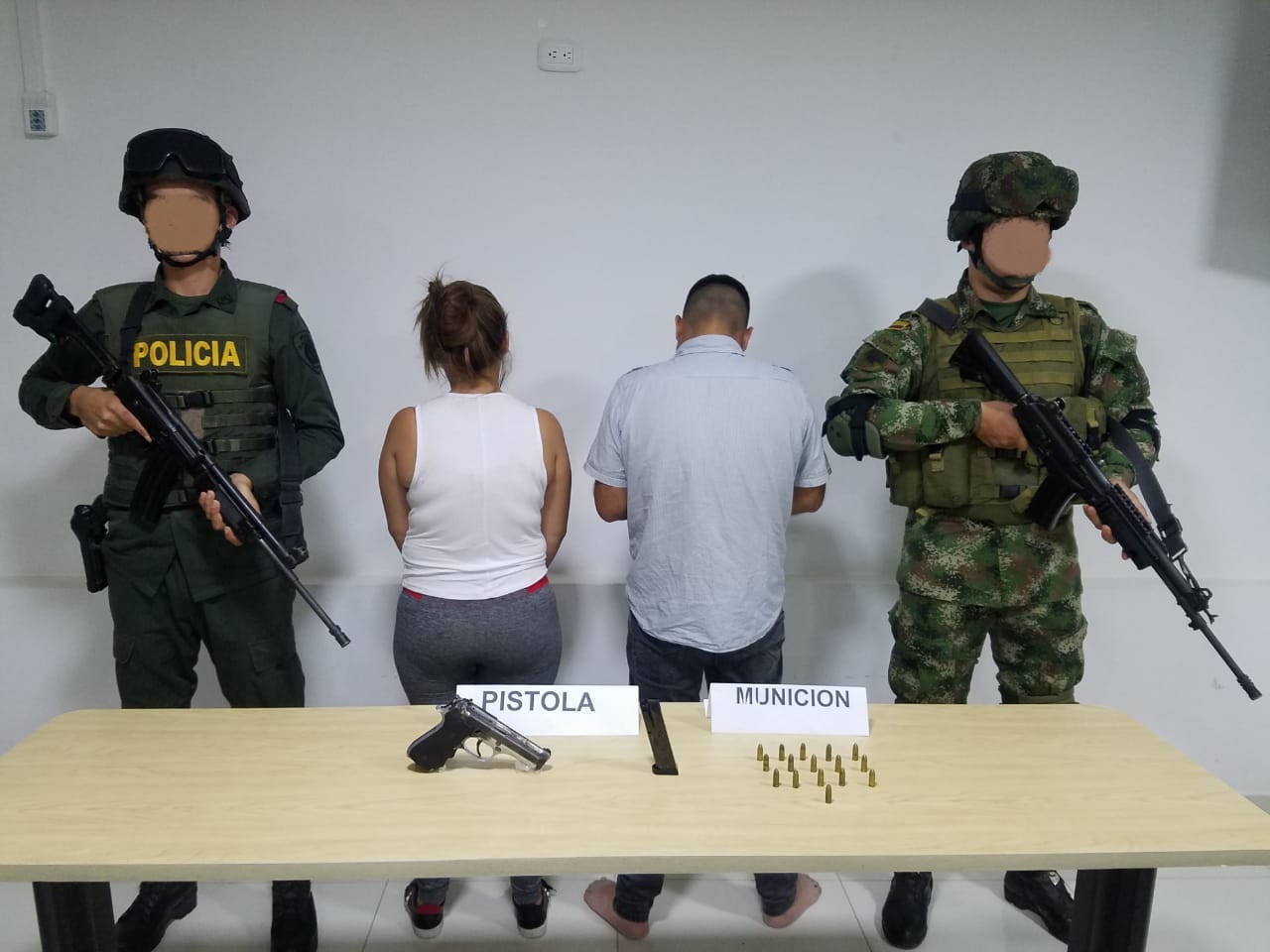 en actividades de registro y control a los hoteles, capturan a un hombre de 31 y una mujer de 18 años de edad 