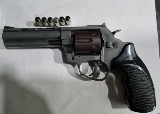 un arma de fuego traumática modificada fue incautada en Manizales