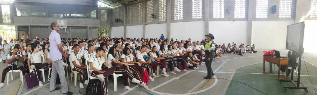 Esta campaña se desarrolló en coordinación con el grupo de trabajadoras sociales y psicólogas de las instituciones educativas.