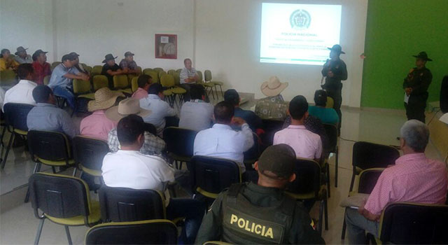 La Policía Nacional-junto al gremio ganadero-combaten el abigeato-en el Meta