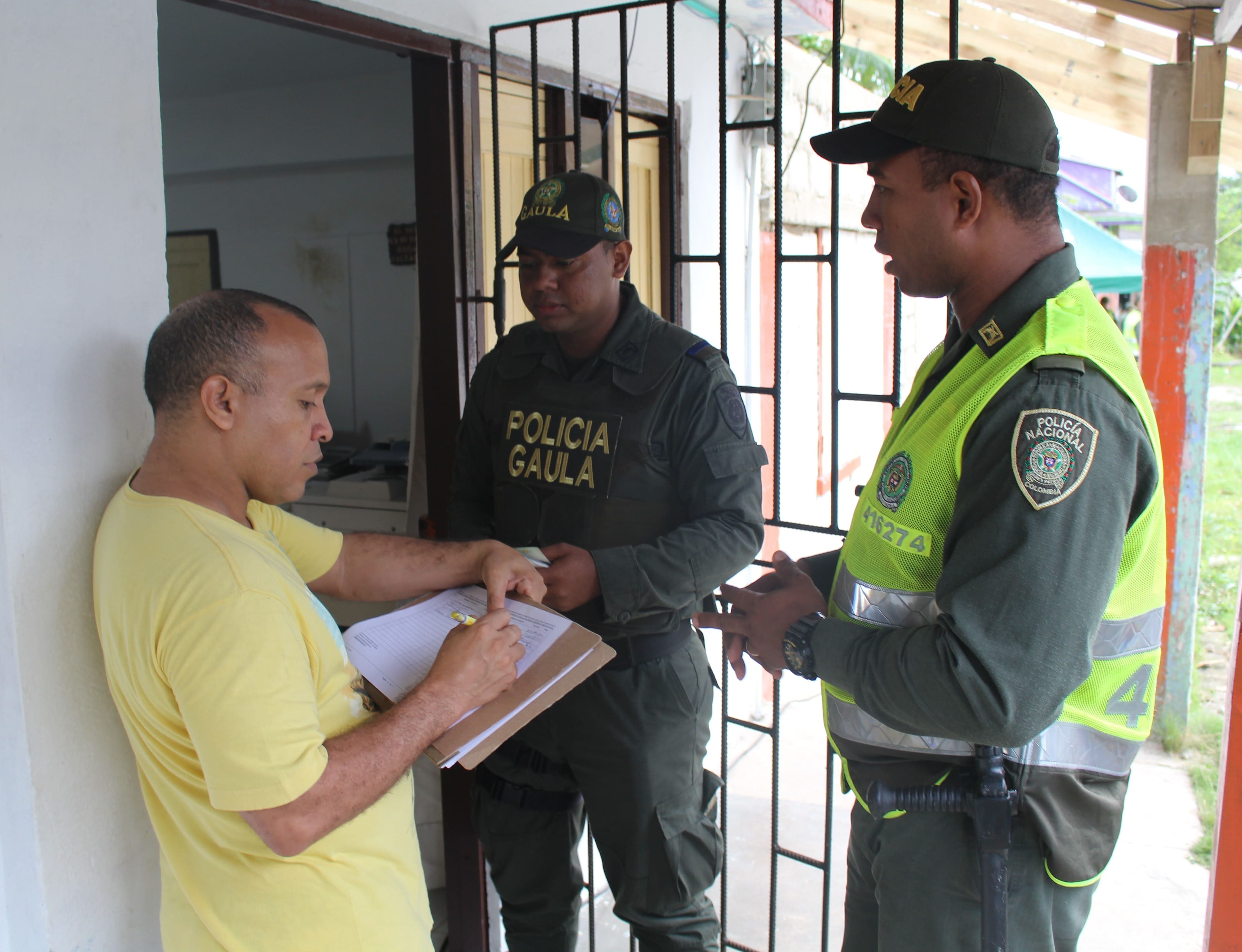 Llevando la oferta institucional puerta a puerta