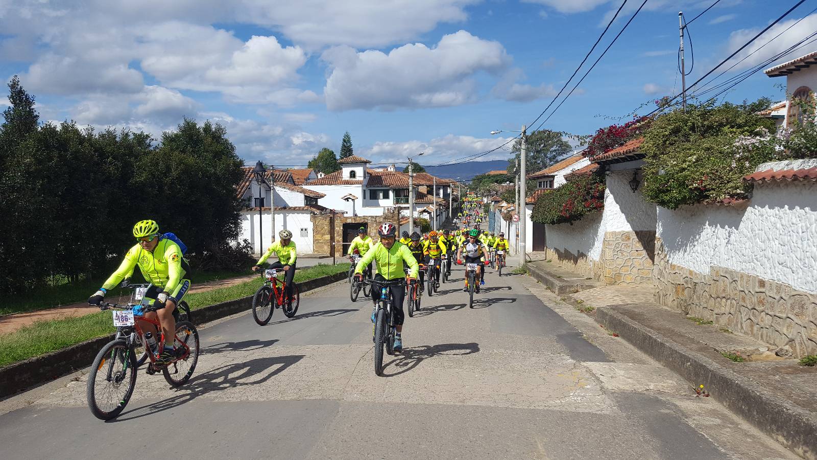 Segunda Travesía por el bienestar de mi Policía en Villa de Leyva