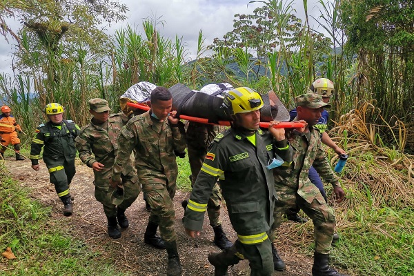Rescatada 12 personas tras creciente súbita de una quebrada en Santa 