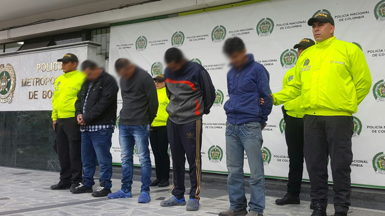 cayeron-los-gomelos-engativa