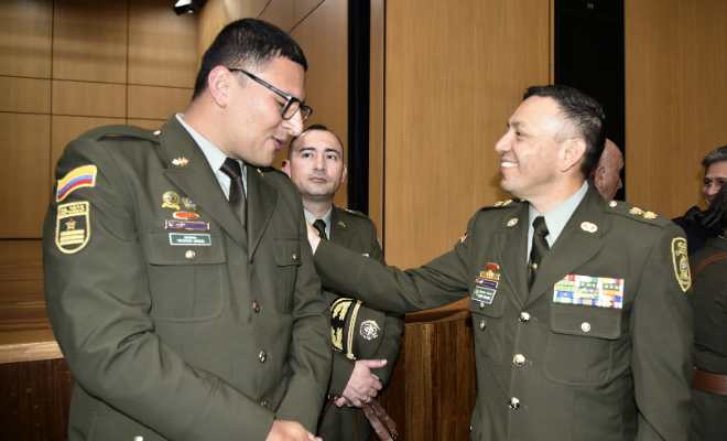 Saludo con invitados 