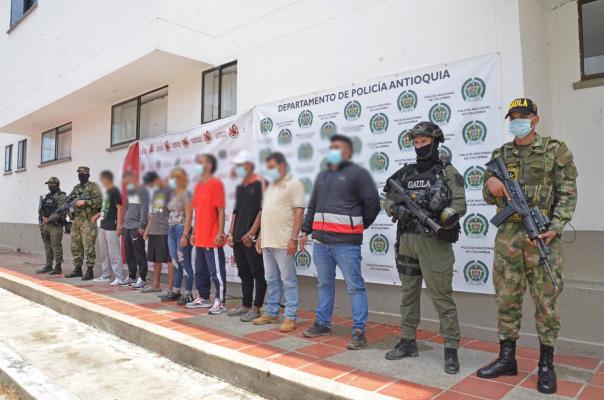 captura de tres cabecillas de zona