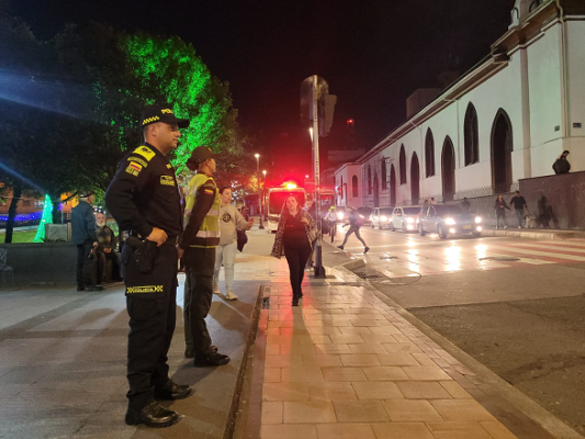 La Policía Nacional los acompaña en estas festividades 