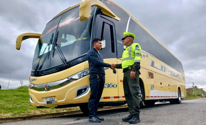 Despliegue de la Policía Nacional en Pasto para Garantizar la Seguridad Vial durante el Puente Festivo de Reyes