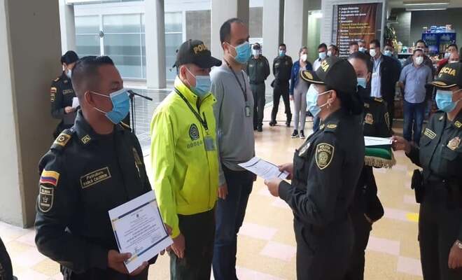 Mediante la implementación de la semana del estímulo policial, 35 uniformados de Policía Tolima fueron exaltados 