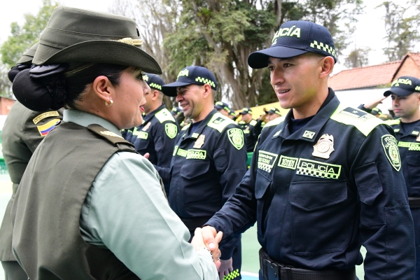 Ceremonia de ascenso Mandos de Nivel Ejecutivo 