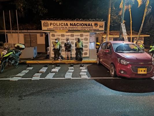 Sujeto capturado con 29 paquetes de marihuana