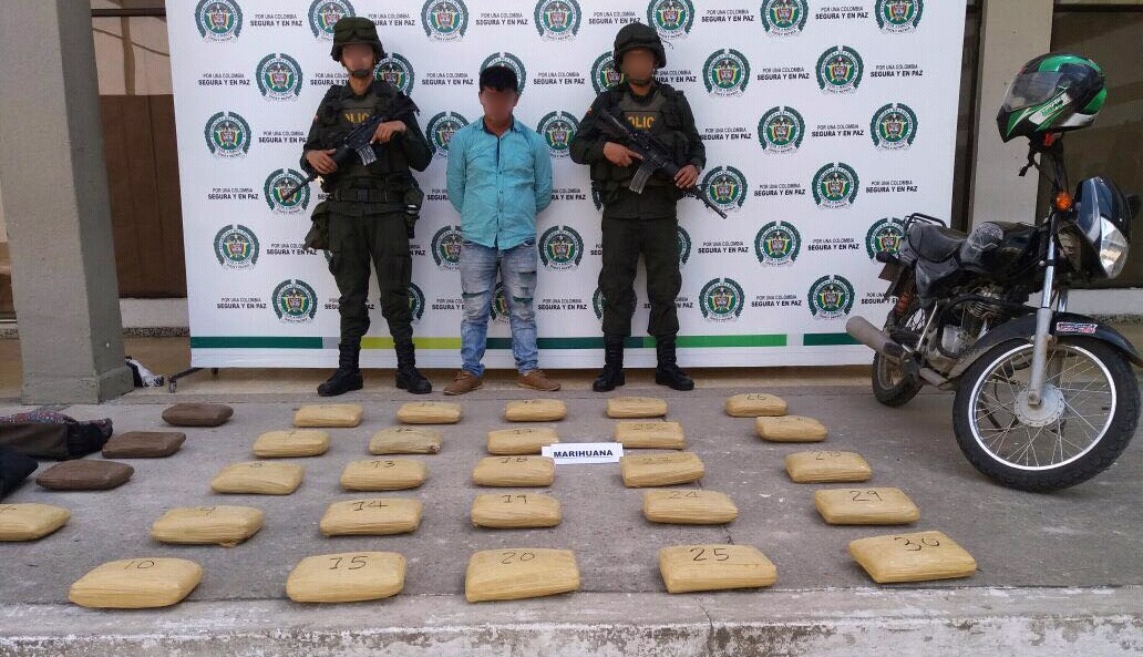 transportaba-30-kilos-de-marihuana