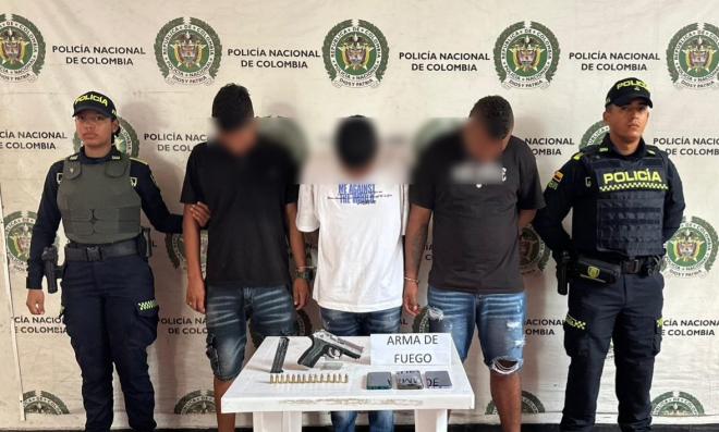 Entre los detenidos, se encuentran alias “Tilin” y alias “Irwin”. Ambos presentan anotaciones por homicidio.