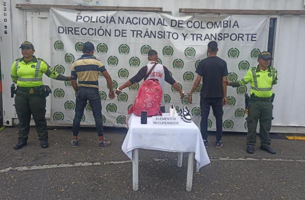 Tres sujetos de nacionalidad venezolana fueron capturados por hurto en la vía Bogotá a Villavicencio 