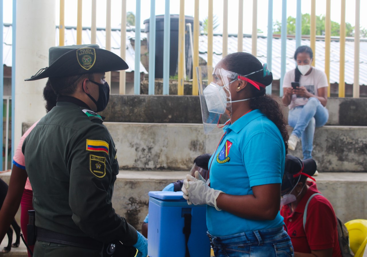 En conmemoración al Día Mundial Contra la Rabia, llevamos a cabo jornada de vacunación canina en el sector del ‘Barack’.