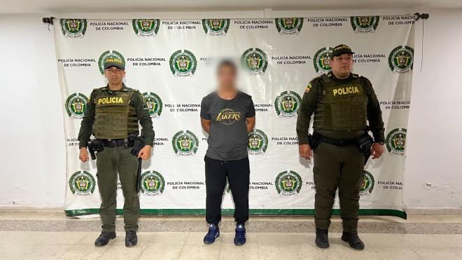 Capturado por acceso carnal violento 