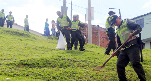POLICIA NACIONAL-MANIZALES-JORNADA-PARQUES