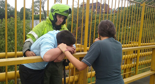 021015-rescate-persona-ibague-policia