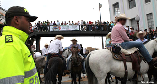 feria-manizales-policia-seguridad