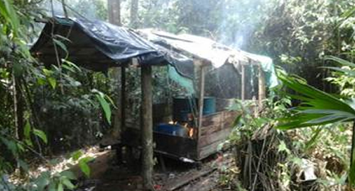 CAQUETA-DESTRUIDO-LABORATORIO-CACAINA-POLICIA