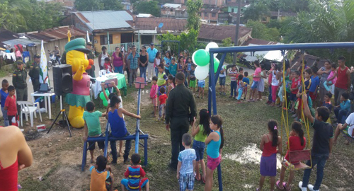 280715-actividad-parque-recuperado-policia