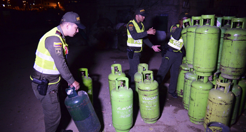 121115-inacutacion-pipetas-gas-artesanal-medellin