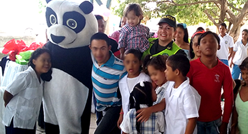 SINDROME DE DOWN-NIÑOS-CELEBRACION-DIA-POLICIA-GUAJIRA