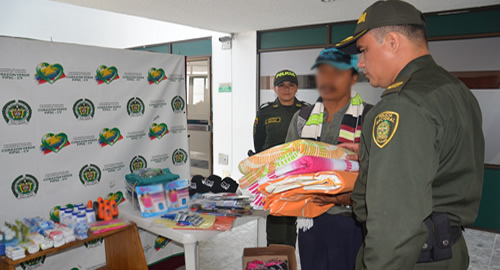 ayuda_familia_policia