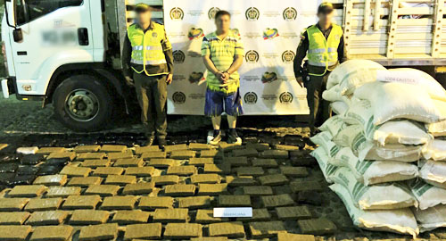 150915-incautacion-droga-marihuana-antioquia-capturado