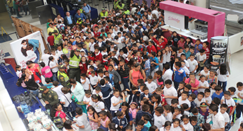 primera vez en cine-POLICIA NACIONAL-celebracion dia de niños