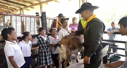 proyectos-campesinos-policia