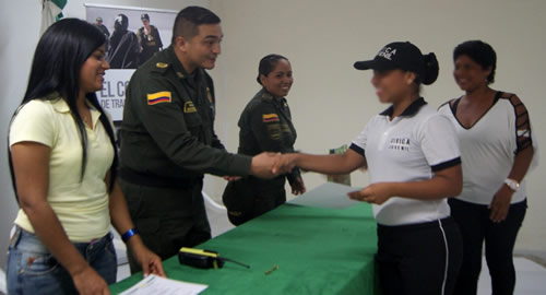 civica-juvenil-amazonas-policia