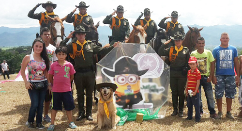 190811-actividad-cometas-cartago-concursos-policia-valle